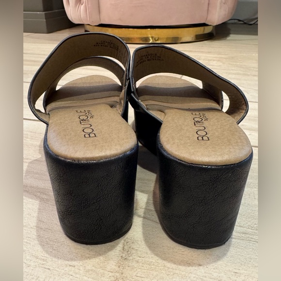 BOUTIQUE by CORKYS Black Shamrock Strappy Sandals - Picture 7 of 10